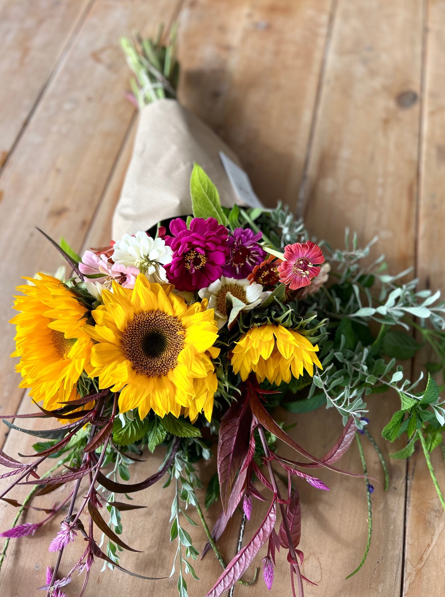 Signature Craft Paper Bouquet