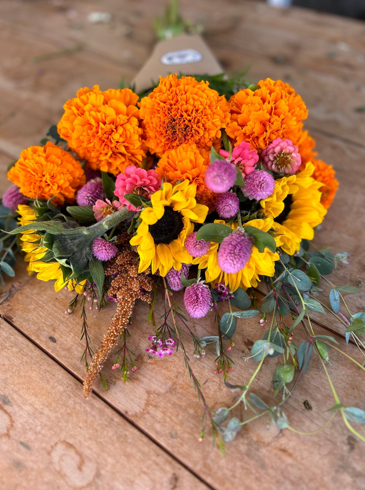 Signature Craft Paper Bouquet